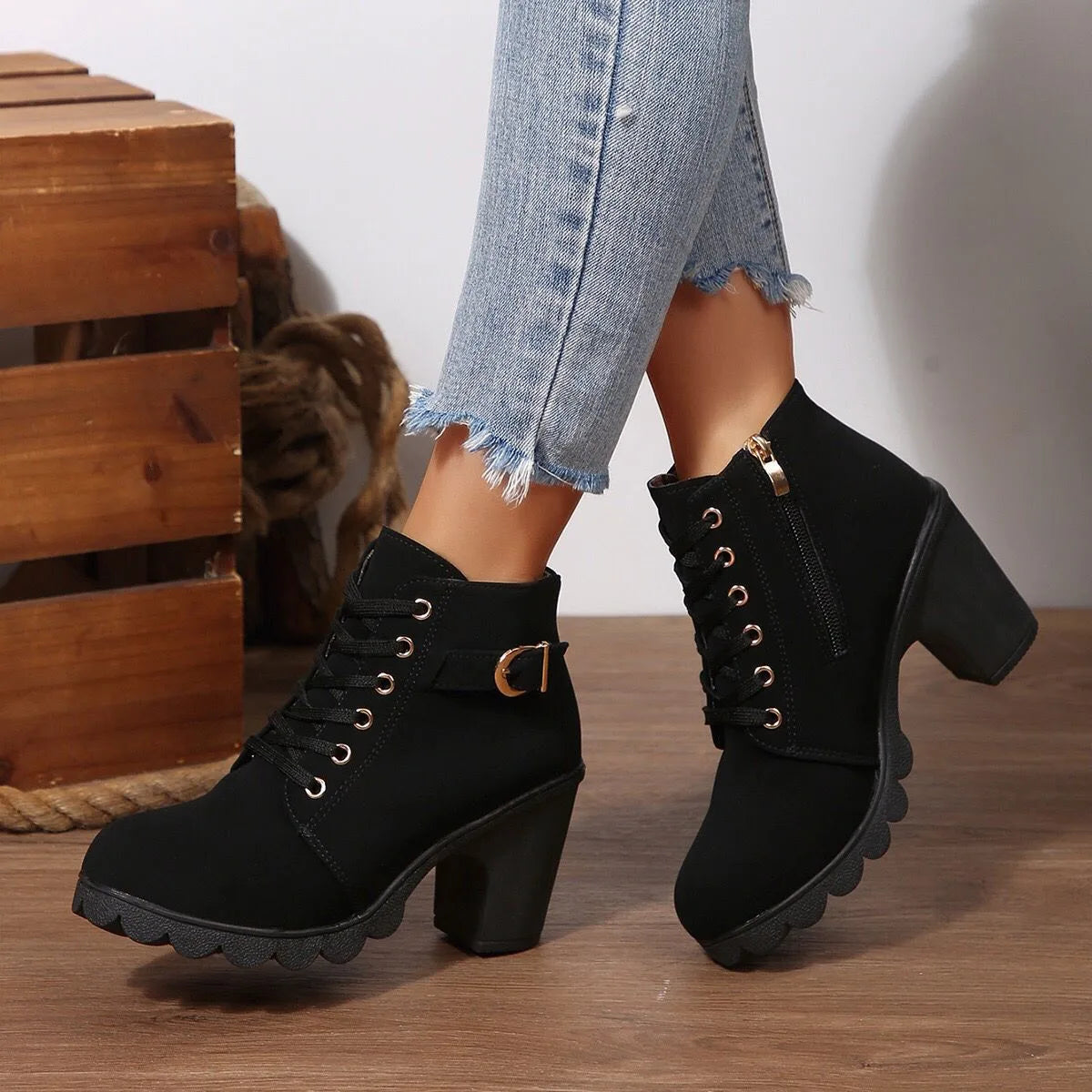 Women's Chunky Heel Leather Ankle Boots - Wide Fit, Cushioned Arch Support