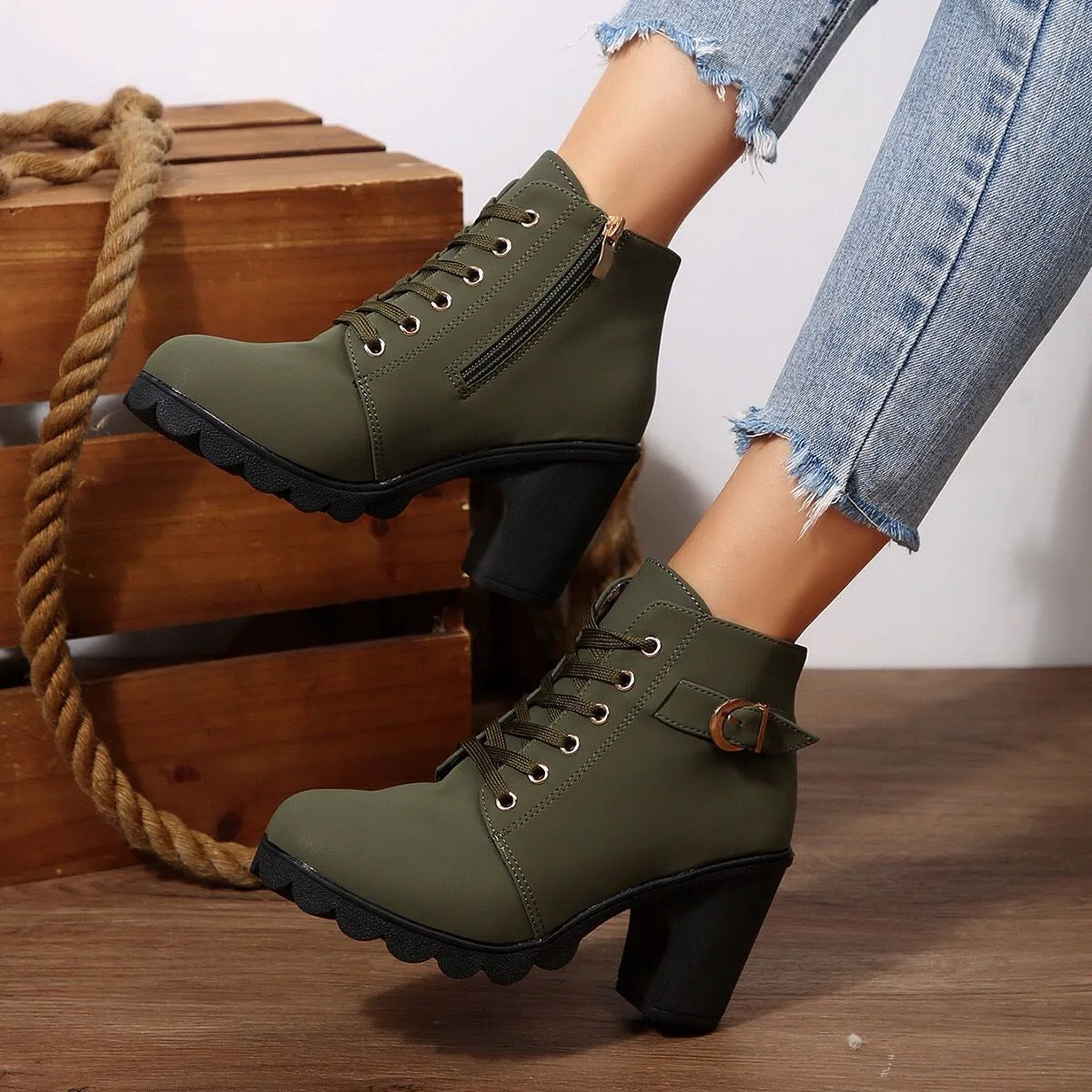 Women's Chunky Heel Leather Ankle Boots - Wide Fit, Cushioned Arch Support