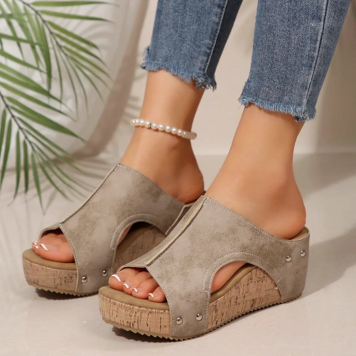 Women's Casual Soft Wood Heel Wedge Mules