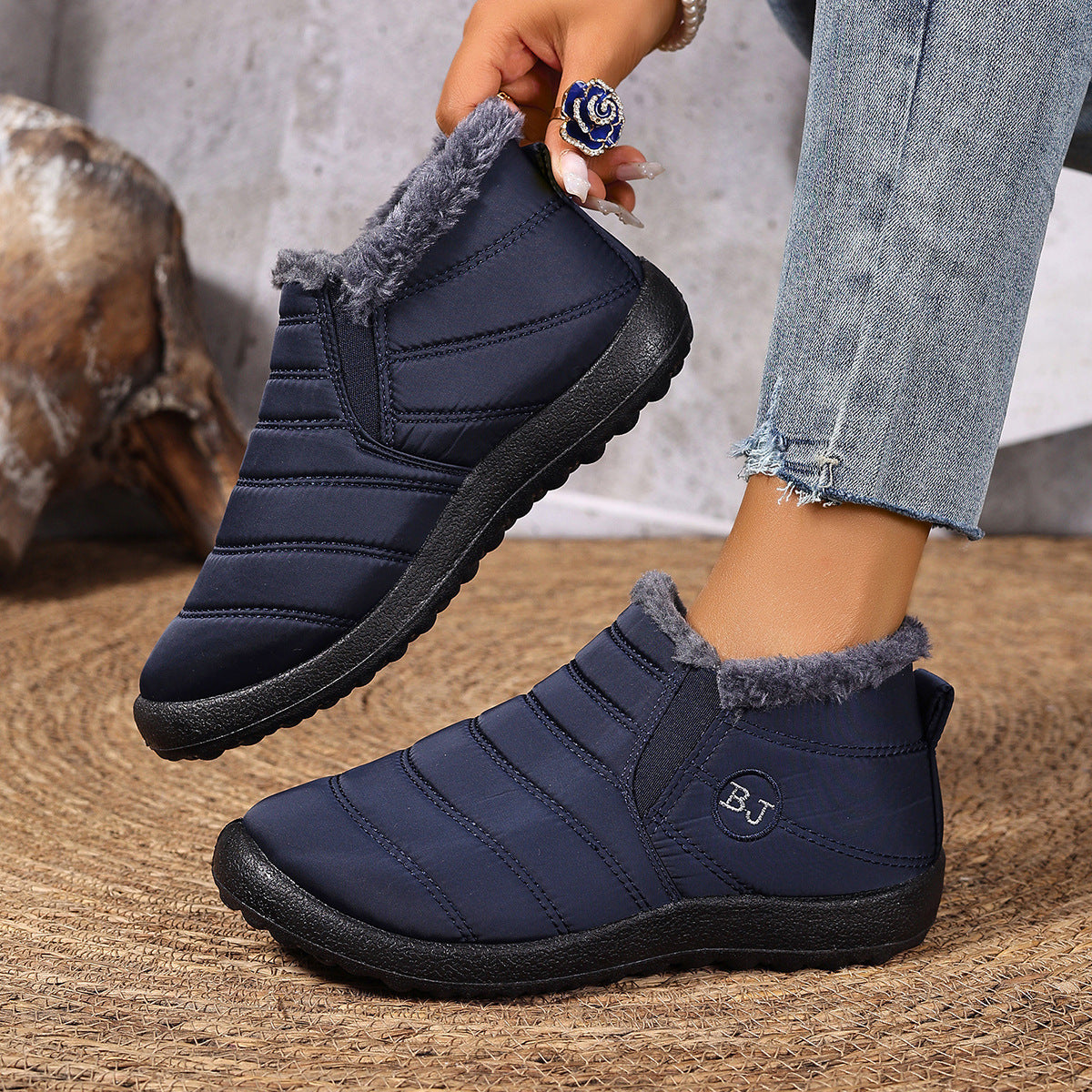 🔥Clearance Sale 75% OFF - Women's  Waterproof Orthopedic Warm Boots  ( BUY 2 FREE SHIPPING )